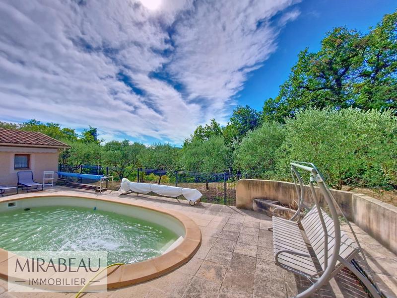 Villa - 96 m² - 5 pièces