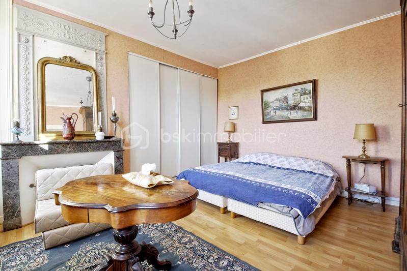 Maison en pierre - 255 m² - 8 pièces