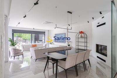 Maison contemporaine - 250 m² - 7 pièces