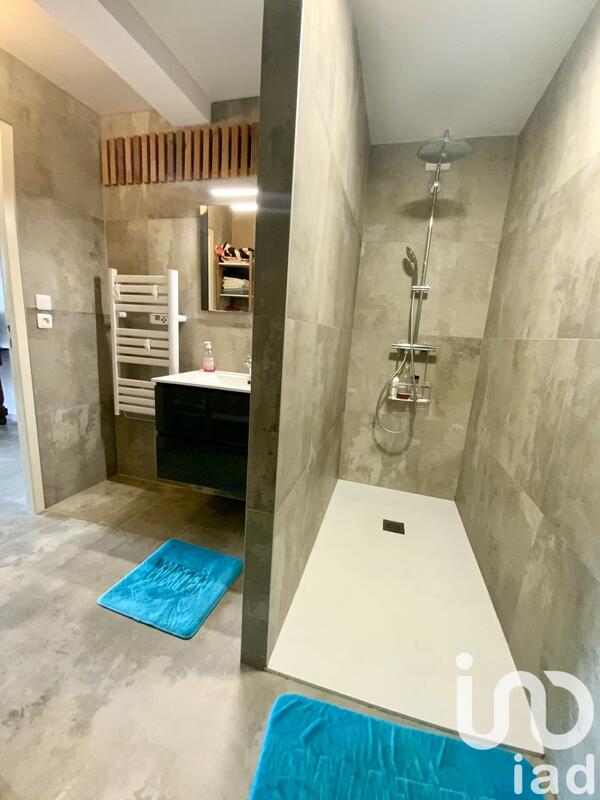 Maison - 195 m² - 5 pièces