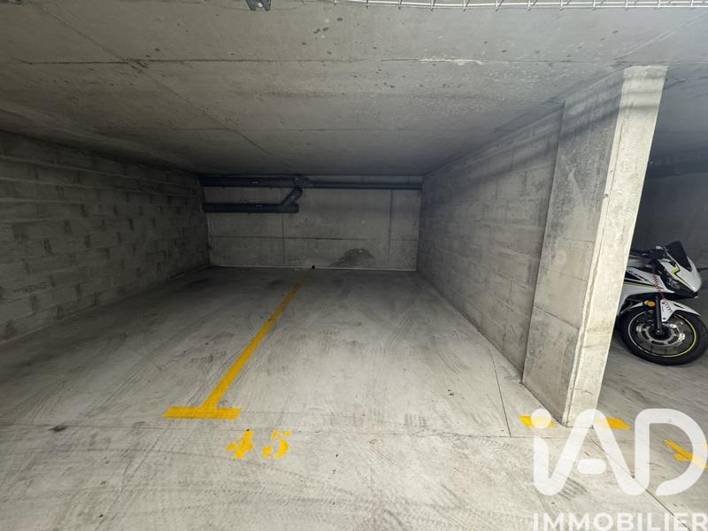 Parking - 12 m²