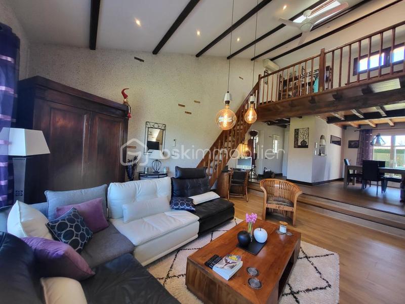 Maison - 152 m² - 5 pièces