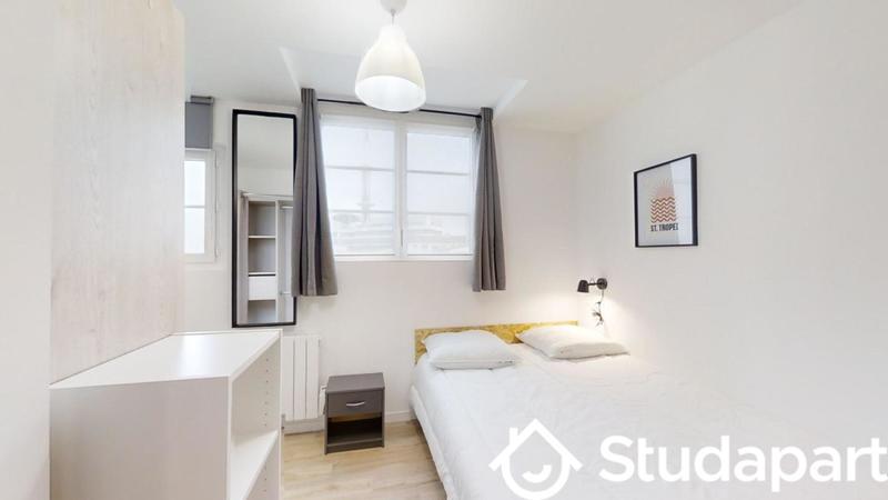 Chambre - 9 m² - 1 pièce