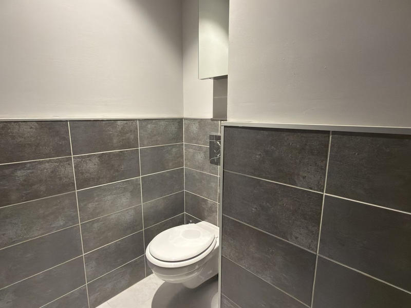 Maison - 205 m² - 9 pièces