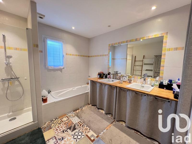 Maison - 136 m² - 6 pièces