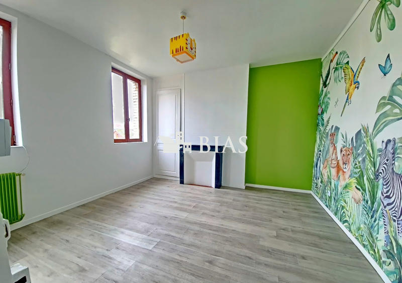 Maison - 85 m² - 5 pièces