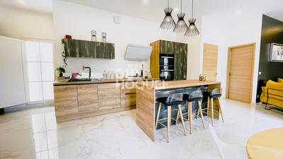 Appartement - 75 m² - 3 pièces