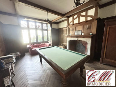 Maison - 405 m² - 12 pièces