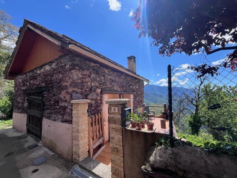 Maison en pierre - 90 m² - 4 pièces