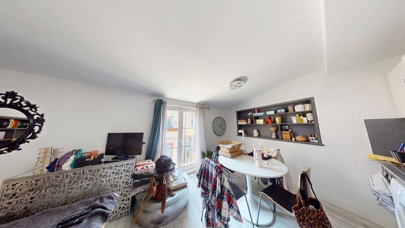 Immeuble - 120 m² - 5 pièces