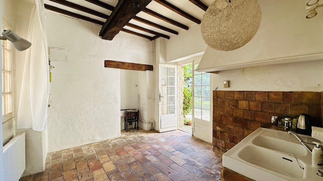 Maison - 220 m² - 8 pièces