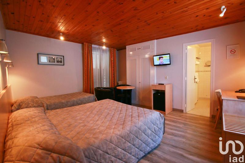 Local commercial - 1 500 m²