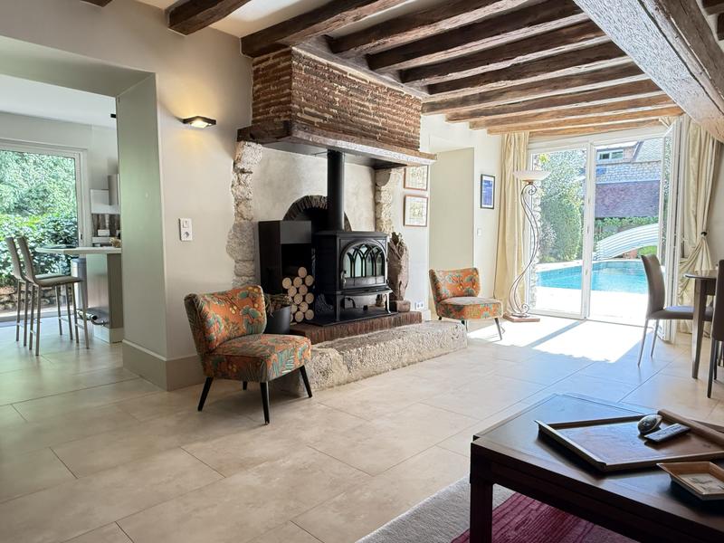 Maison ancienne - 251 m² - 7 pièces