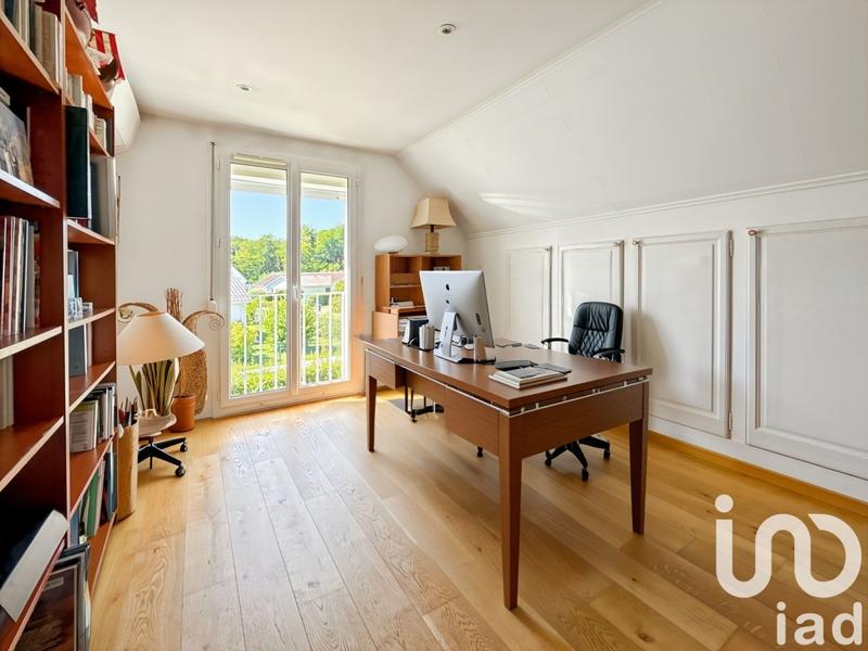 Maison - 180 m² - 7 pièces