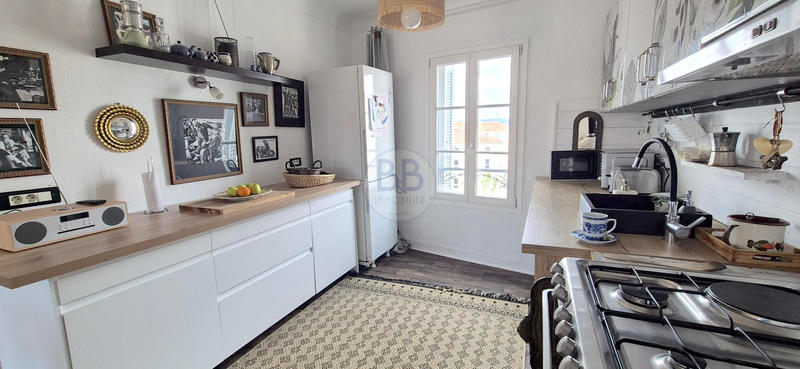 Appartement - 82 m² - 4 pièces