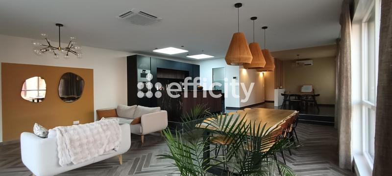 Maison - 180 m² - 4 pièces