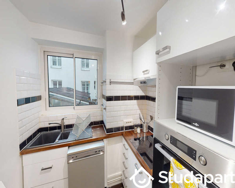 Chambre - 70 m² - 1 pièce