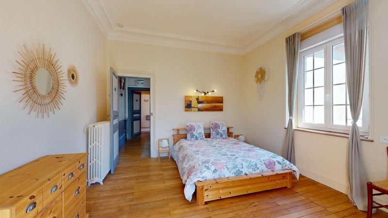 Maison de maîtres - 420 m² - 13 pièces