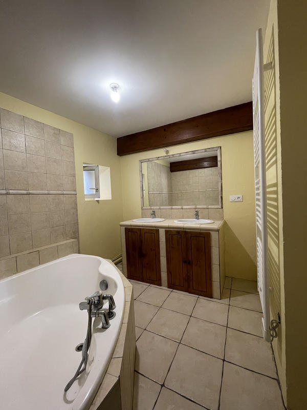 Maison de village - 120 m² - 4 pièces