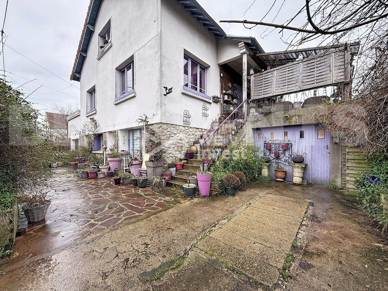 Maison - 190 m² - 8 pièces