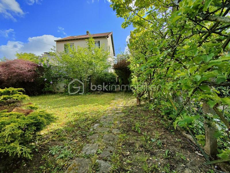 Maison - 100 m² - 5 pièces