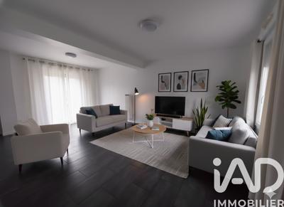 Maison - 97 m² - 7 pièces