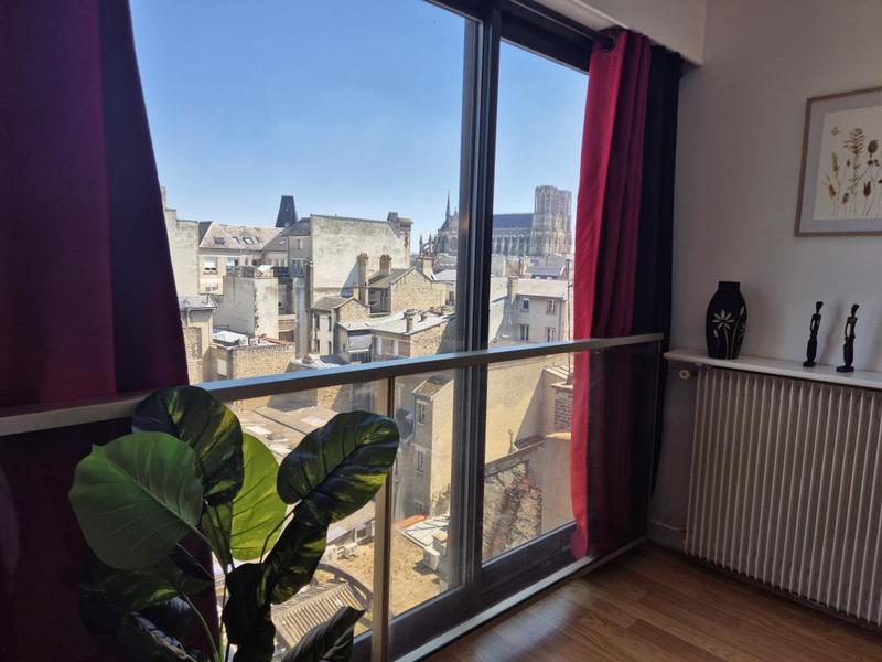 Studio - 24 m² - 1 pièce