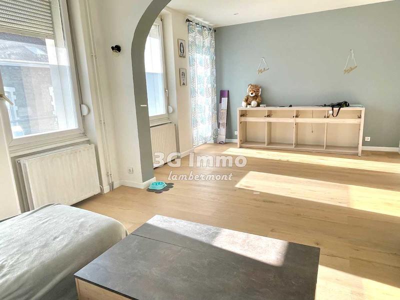 Maison jumelée - 82 m² - 4 pièces