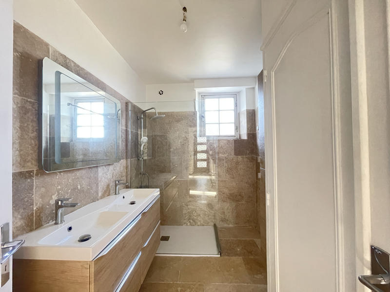 Maison - 128 m² - 7 pièces