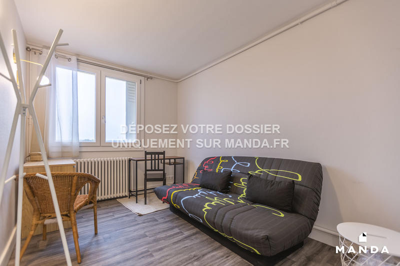 Chambre - 10 m² - 5 pièces