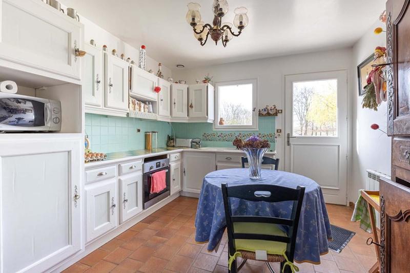 Maison - 185 m² - 8 pièces