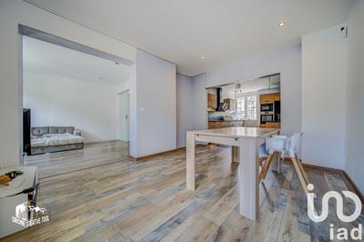 Appartement - 104 m² - 5 pièces