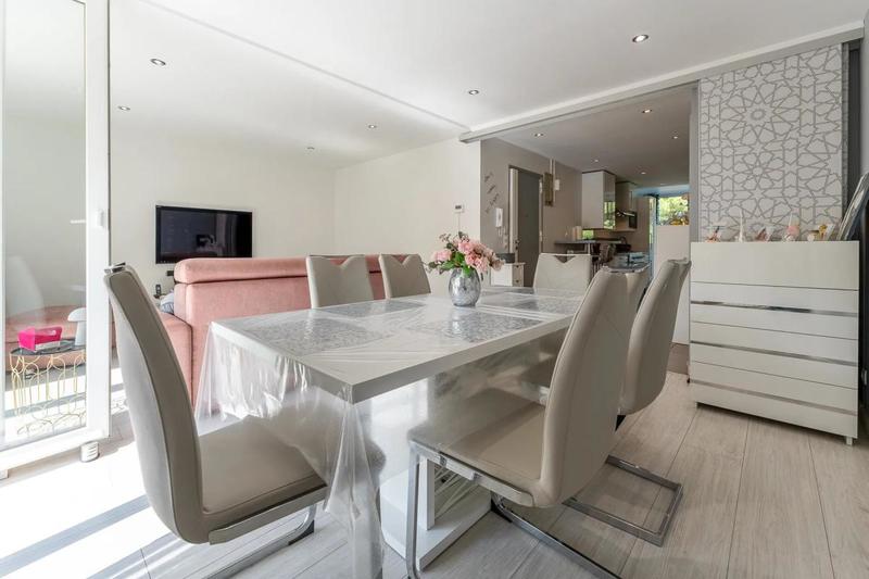 Appartement - 102 m² - 5 pièces