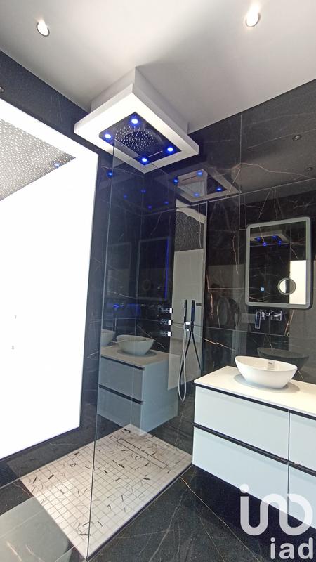 Maison - 182 m² - 5 pièces