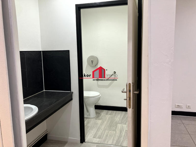 Local commercial - 105 m²