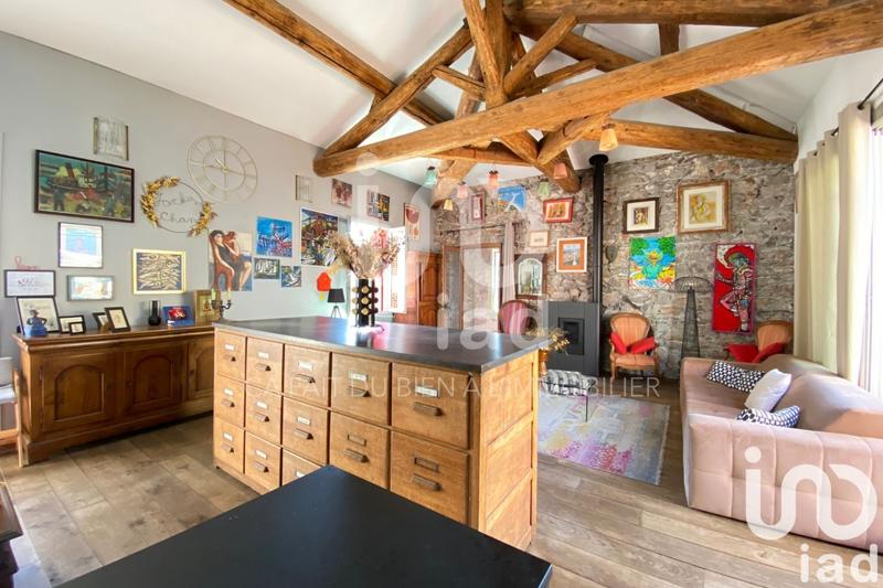 Maison - 200 m² - 8 pièces