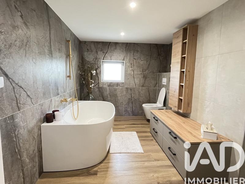 Maison de campagne - 220 m² - 7 pièces