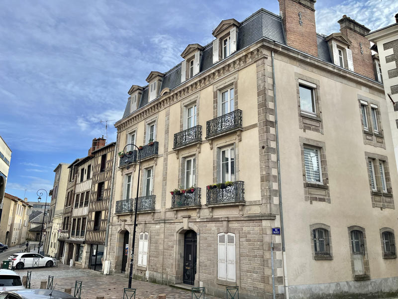 Appartement - 182 m² - 7 pièces