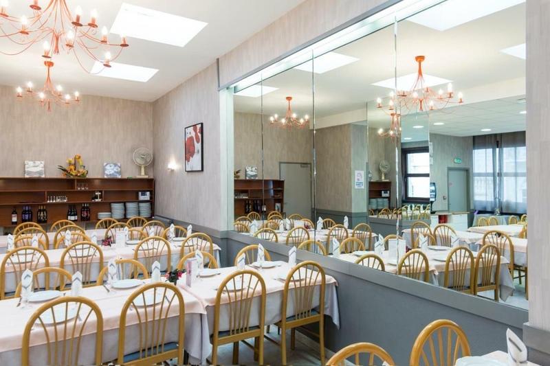 Fonds de commerce - 1 500 m²