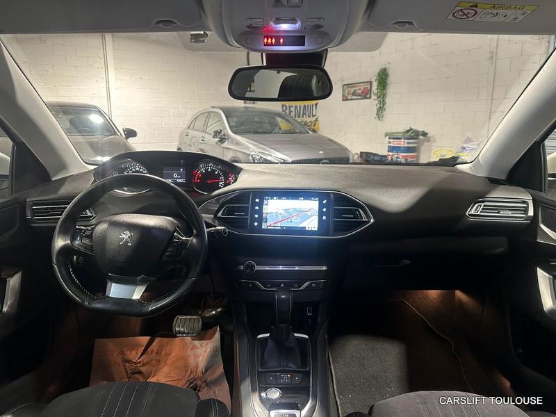 Peugeot 308 1.6 BlueHdi 120cv Feline Eat6 - Boite automatique toit panoramique