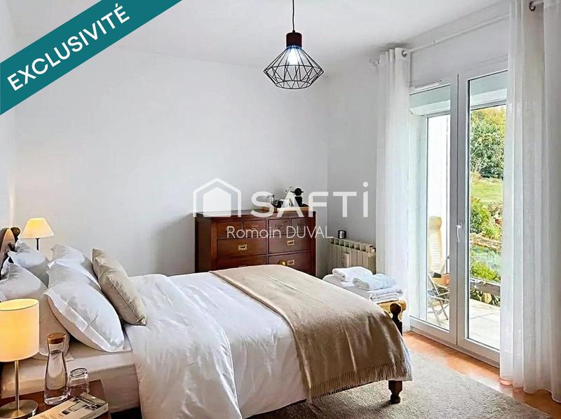 Maison - 238 m² - 7 pièces