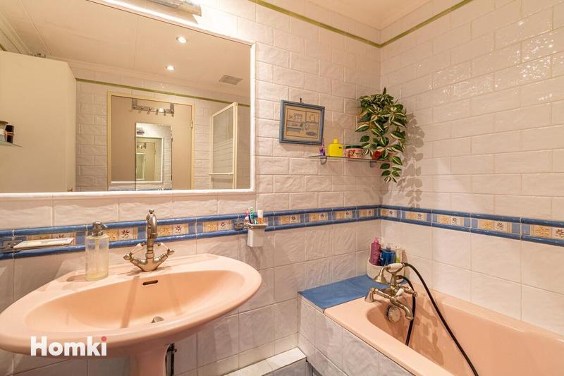 Appartement - 94 m² - 4 pièces