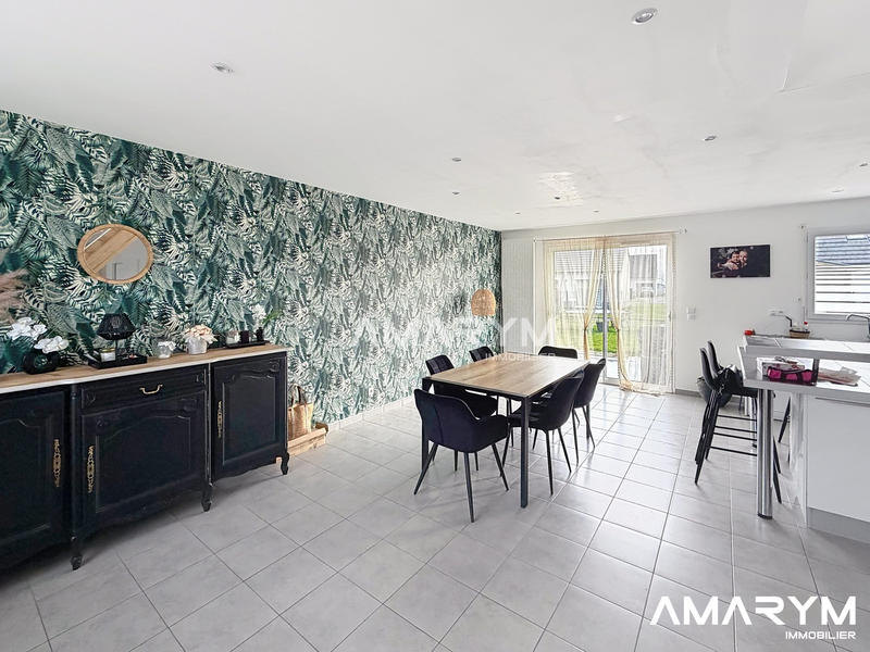 Maison - 100 m² - 5 pièces