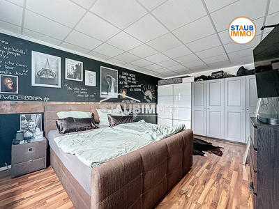 Appartement - 200 m² - 5 pièces