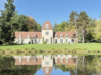 Maison de maîtres - 365 m² - 12 pièces