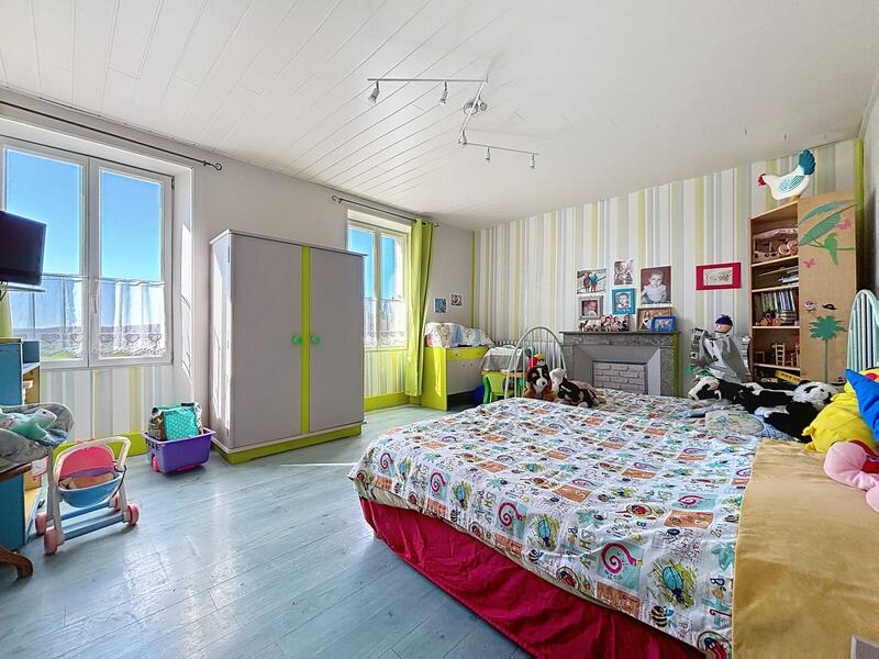 Maison ancienne - 198 m² - 7 pièces