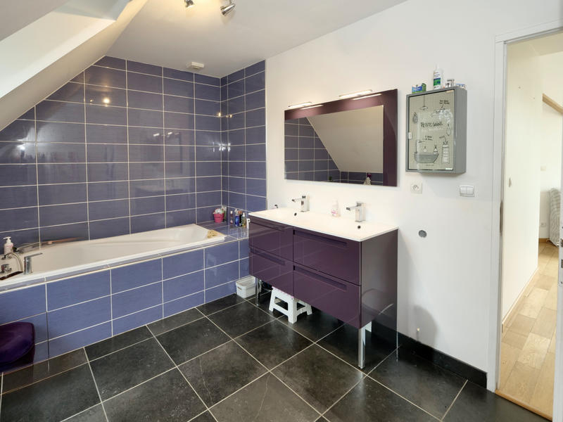 Maison - 180 m² - 6 pièces