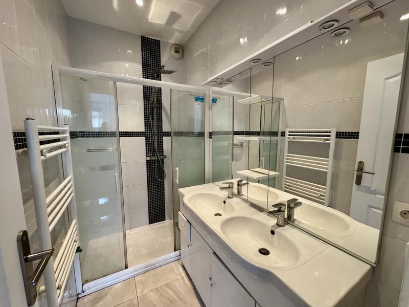 Maison - 82 m² - 5 pièces