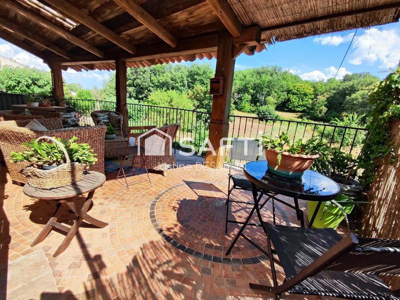 Maison - 137 m² - 5 pièces