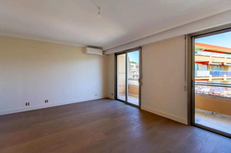 Appartement - 153 m² - 4 pièces